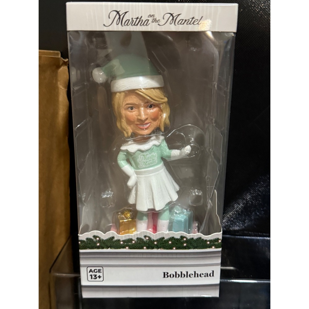 Martha on the Mantelβ Elf Bobblehead Christmas Holiday Decor New